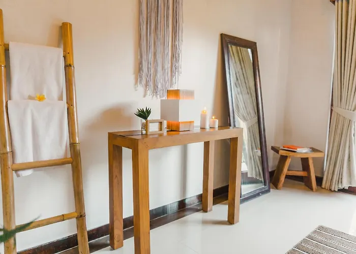 Lapiz Lazuli * Seminyak