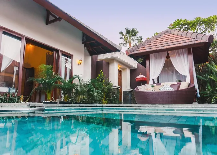 Lapiz Lazuli Villa