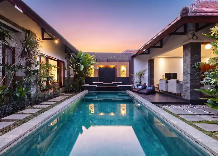 Lapiz Lazuli Villa