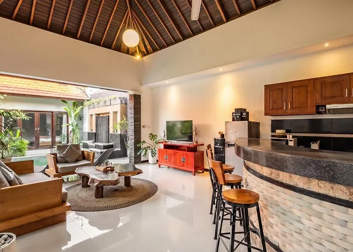 Lapiz Lazuli Seminyak (Bali)