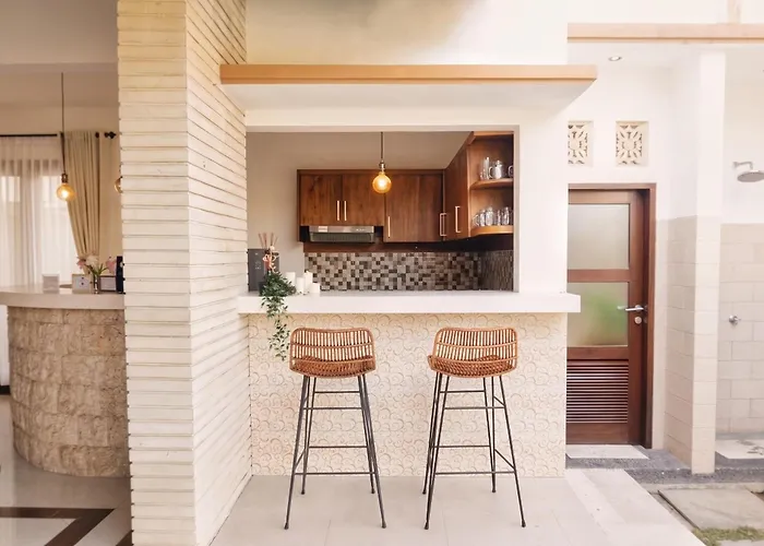 Lapiz Lazuli Villa *