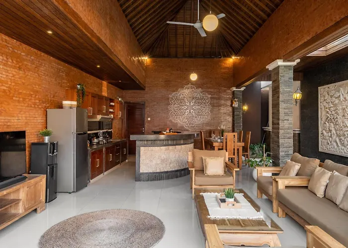 Lapiz Lazuli Villa